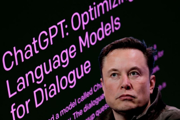 Ο Elon Musk και άλλοι ειδικοί καλούν για άμεση διακοπή του ChatGPT - Κίνδυνοι για την ανθρωπότητα 