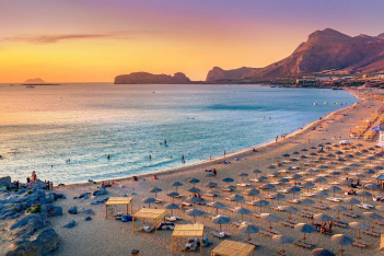 Tripadvisor: Δύο ελληνικές παραλίες στις 25 καλύτερες του κόσμου για το 2023
