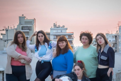 Για τη Μαρίνα Σιώτου και τη Ζωή Σιγαλού, το θέατρο του μέλλοντος είναι ένα safe space – για να παρτάρεις αγρίως