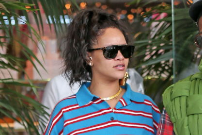 Rihanna: Άγνωστος άντρας μπήκε στο σπίτι της για να της κάνει πρόταση γάμου και τον μάζεψε η αστυνομία 