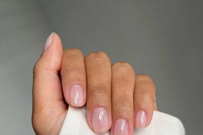 Bubble Gloss Nails: H minimal τάση στα νύχια που θα λατρέψεις 