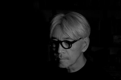 Ο Ryuichi Sakamoto μέσα από πέντε κορυφαίες συνθέσεις του για τον κινηματογράφο