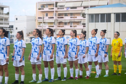 Εθνική Γυναικών: Σαρρή και Γεωργίου συνόδεψαν ως τα αποδυτήρια τη μεγάλη άτυχη της Εθνικής