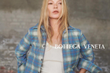 Shopping Alert: Θέλεις  και εσύ το καρό πουκάμισο της Kate Moss; Τώρα μπορείς να το έχεις