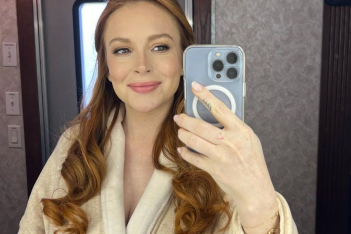 Η Lindsay Lohan ανέβασε την πρώτη φωτογραφία της εγκυμοσύνης της 