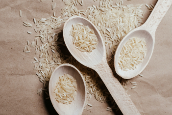 Μπορούμε να πάθουμε τροφική δηλητηρίαση από ρύζι που περίσσεψε;