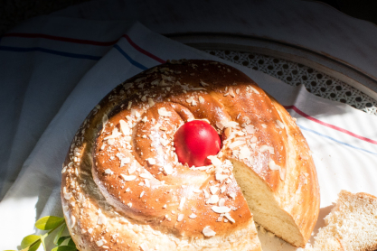 Υπόθεση «τσουρέκι»: 5+1 διευθύνσεις στην Αθήνα με το πιο νόστιμο της αγοράς