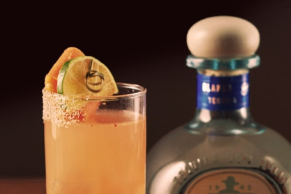 THIS SUMMER, WE PALOMA with Don Julio tequila: Τα μαγαζιά που το γιορτάζουν