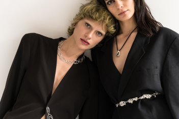 Apiliotis jewellery: Perfectly Imperfect collection SS23
