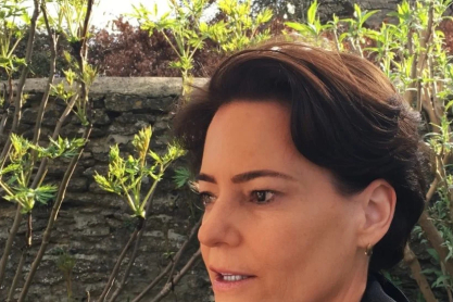 ΜΚΤ: Η Αφροδίτη Γκόνου συζητά με τους πιο επιδραστικούς ανθρώπους της τέχνης – Πρώτη καλεσμένη η Martine d’Anglejan-Chatillon