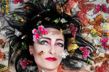 Η Siouxsie επέστρεψε θριαμβευτικά στις ζωντανές εμφανίσεις μετά από 10 χρόνια