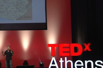 Όταν ο Γιάννης Μπεχράκης μιλούσε για όσα έζησε στον εμφύλιο της Σιέρα Λεόνε, στο TEDxAthens