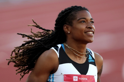 Αλέια Χομπς: Τα κακόβουλα σχόλια πως είναι άνδρας και ο υιοθετημένος γιος που της δίνει ώθηση