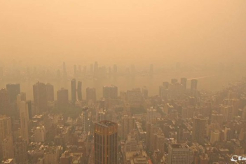 Η Νέα Υόρκη έχει πλέον τη χειρότερη ατμοσφαιρική ρύπανση παγκοσμίως - Οι πυρκαγιές στον Καναδά πνίγουν τις ΗΠΑ