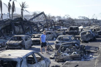 Χαβάη: Εικόνες αποκάλυψης από τις φωτιές - Στους 80 αυξήθηκαν οι νεκροί