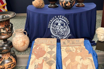 Επαναπατρίστηκαν στην Ιταλία 266 αρχαιότητες που κατασχέθηκαν στις ΗΠΑ