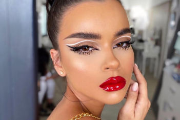 Latex Lips: Αυτή είναι η νέα makeup εμμονή του TikTok, κι όχι άδικα