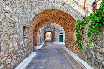 Βέσσα: Το μεσαιωνικό χωριό-στολίδι της Χίου που αξίζει να ανακαλύψετε