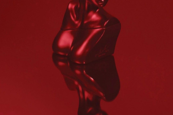 Η Μπίλι Άιλις κυκλοφόρησε το νέο της limited edition red hot άρωμα