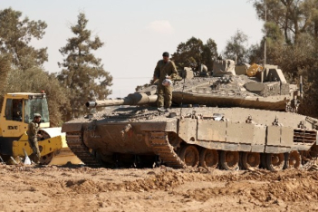 Ισραήλ και Χαμάς συμφώνησαν σε πενθήμερη παύση των εχθροπραξιών και την απελευθέρωση ομήρων