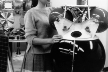 Τζούντιθ Λαβ Κοέν: Η μητέρα του Τζακ Μπλακ έφτιαξε το σύστημα που έσωσε τους αστροναύτες του Apollo 13