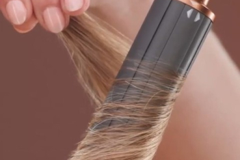 New Year’s Hair Goals: Η Dyson υπόσχεται μια χρονιά με δυνατά  μαλλιά και εκπληκτικά hair styles