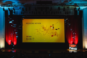 TEDxPatras 2023: Όσα έγιναν στο1ο session, στο κατάμεστο Συνεδριακό και Πολιτιστικό Κέντρο Πανεπιστημίου Πατρών