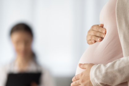 Επιτυχημένη εξωσωματική γονιμοποίηση: Τι περιλαμβάνει και τι επιλογές έχουμε