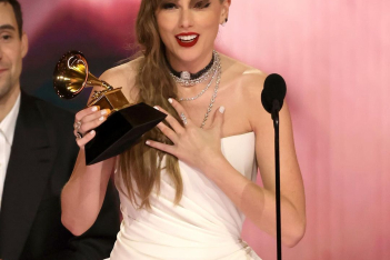 Grammys 2024: Οι μεγάλοι νικητές της βραδιάς, όσοι έγραψαν ιστορία και η έκπληξη από την Σελίν Ντιόν