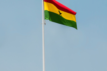 Η Γκάνα περνά νομοσχέδιο που ποινικοποιεί την LGBTQ+ κοινότητα και επιστρέφει στον Μεσαίωνα