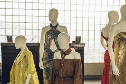 Το brand Mallory The Label αποκάλυψε τη νέα ss 2024 συλλογή του «NOMAS» 