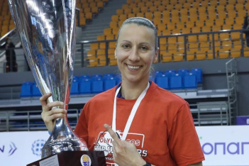 Στέλλα Καλτσίδου: Η πρώτη Ελληνίδα προπονήτρια που κατακτά ευρωπαϊκό τίτλο