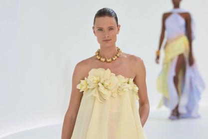 Buttermilk yellow: Το απόλυτο παστέλ χρώμα της άνοιξης