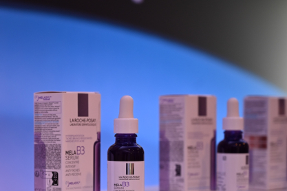 Η La Roche-Posay λανσάρει το νέο Mela B3 Serum για την καταπολέμηση της υπερμελάγχρωσης