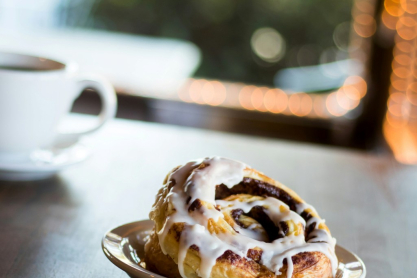 Cinnamon rolls στο air fryer: Το πιο αφράτο και μοσχοβολιστό γλυκό