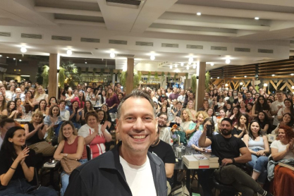 Sebastian Fitzek: Όταν γνωρίσαμε τον συγγραφέα πίσω από τις ανατριχιαστικές ιστορίες που αγαπάμε