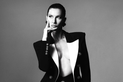 Η Ζιζέλ πρωταγωνιστεί στη νέα καμπάνια του Balmain και μας θυμίζει κάτι από «τα παλιά»
