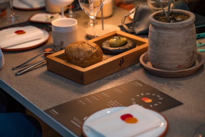 Mastercard: Η απόλυτη foodie εμπειρία του Around the table επιστρέφει