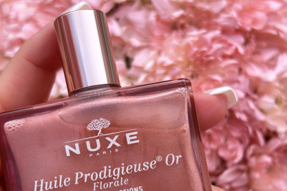 NUXE Huile Prodigieuse® Florale Or: Η πολυτελής ροζ λάμψη του σε παρασύρει