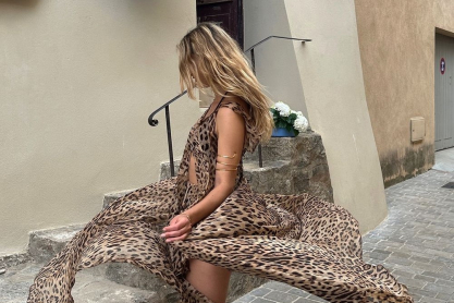 Mob Wife: Λεοπάρ prints και το καλοκαίρι - 5 updated σύνολα με το εξωτικό μοτίβο
