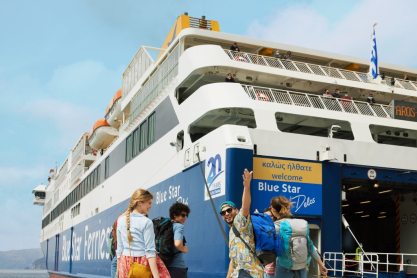 Ταξίδι, απέραντο γαλάζιο και πλοία Blue Star Ferries. Αυτό, σημαίνει ελληνικό καλοκαίρι 