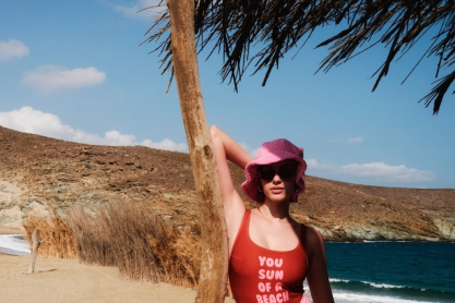 H Μελίνα Πίσπα της Sun of a Beach μιλάει για τις καλοκαιρινές της αναμνήσεις