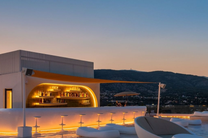 Greek Summer Bazaar στο Isla Brown Corinthia, Curio Collection by Hilton