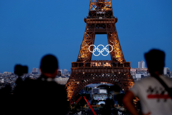 Το Παρίσι θα μοιράσει 200.000 προφυλακτικά - Γιατί αναρωτιούνται αν θα είναι οι πιο «σέξι» Ολυμπιακοί Αγώνες;