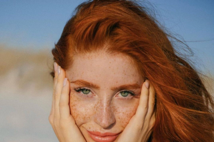 Αν είσαι ginger, τότε αυτά τα 5 χρώματα σου ταιριάζουν απόλυτα