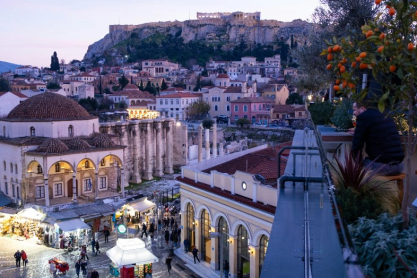 Πέντε ταράτσες για μια δροσερή έξοδο στην Αθήνα