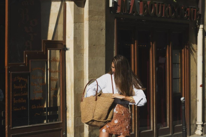 5 σύγχρονα looks με φούστα, αν βαρέθηκες να φοράς παντελόνι
