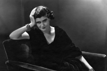 Coco Chanel, η γυναίκα που άλλαξε τα δεδομένα της μόδας – 5 + 1 σπουδαίες δημιουργίες της