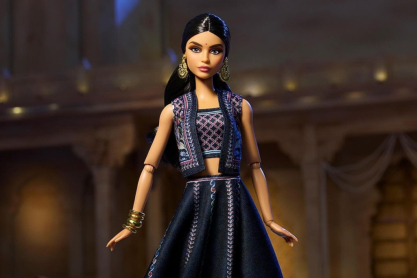 Η νέα Barbie της Mattel είναι Ινδή και είναι αφιερωμένη στο μεγαλύτερο φεστιβάλ της χώρας
