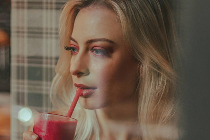 Χυμός cranberry: Πώς η καθημερινή κατανάλωσή του επηρεάζει την υγεία σου